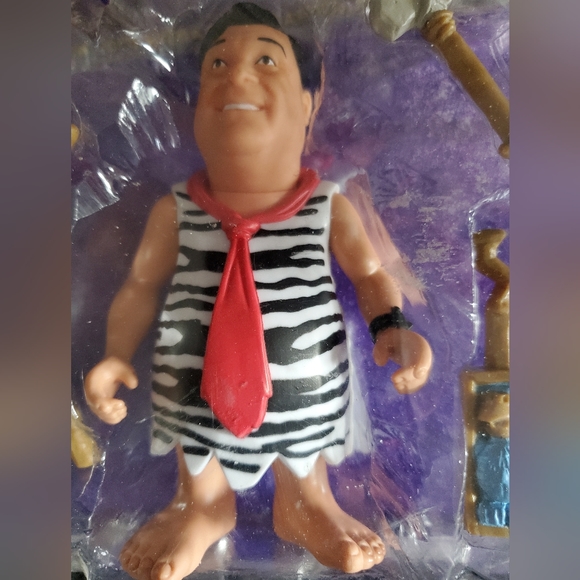Big Shot Fred Flintstones - Picture 4 of 5